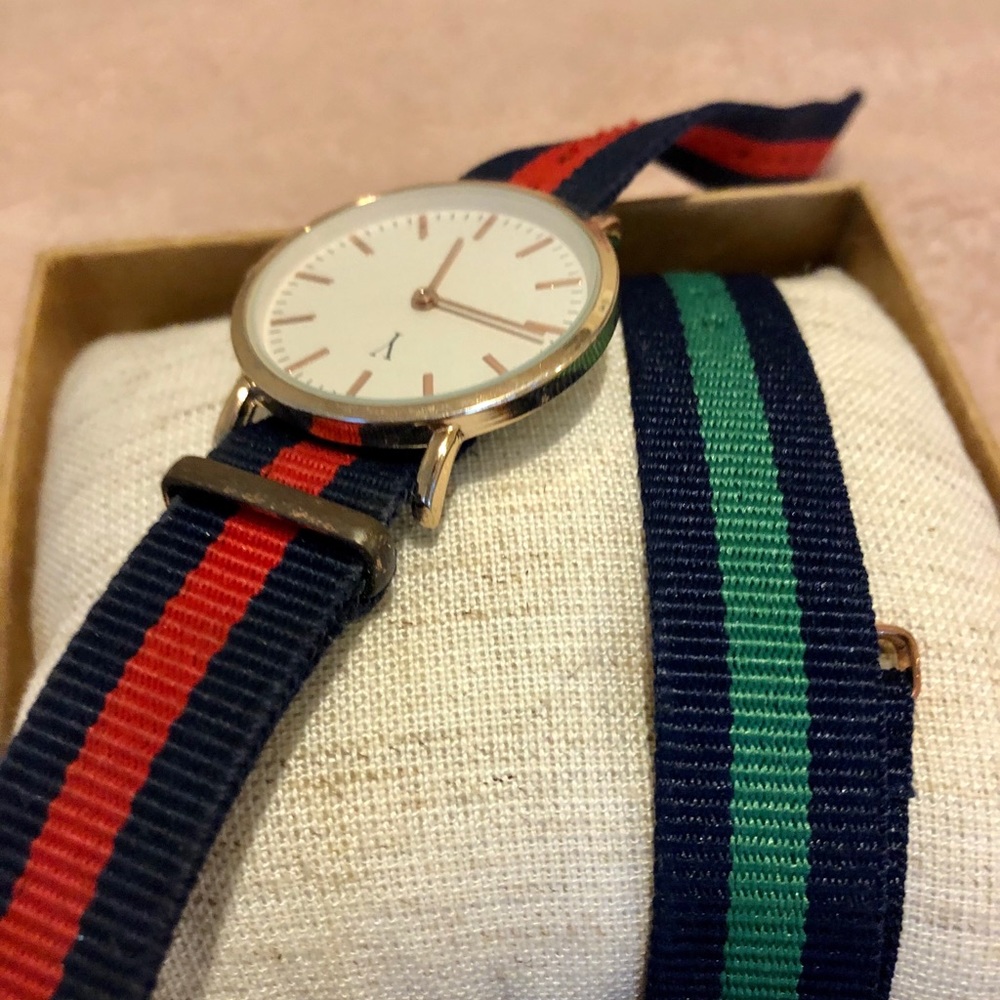 Stylish watch with two straps!